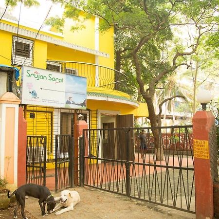 Srujan Sarai Service Apartment Mumbai Luaran gambar