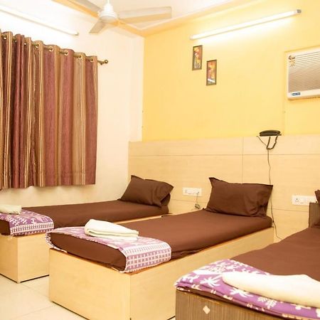 Srujan Sarai Service Apartment Mumbai Luaran gambar