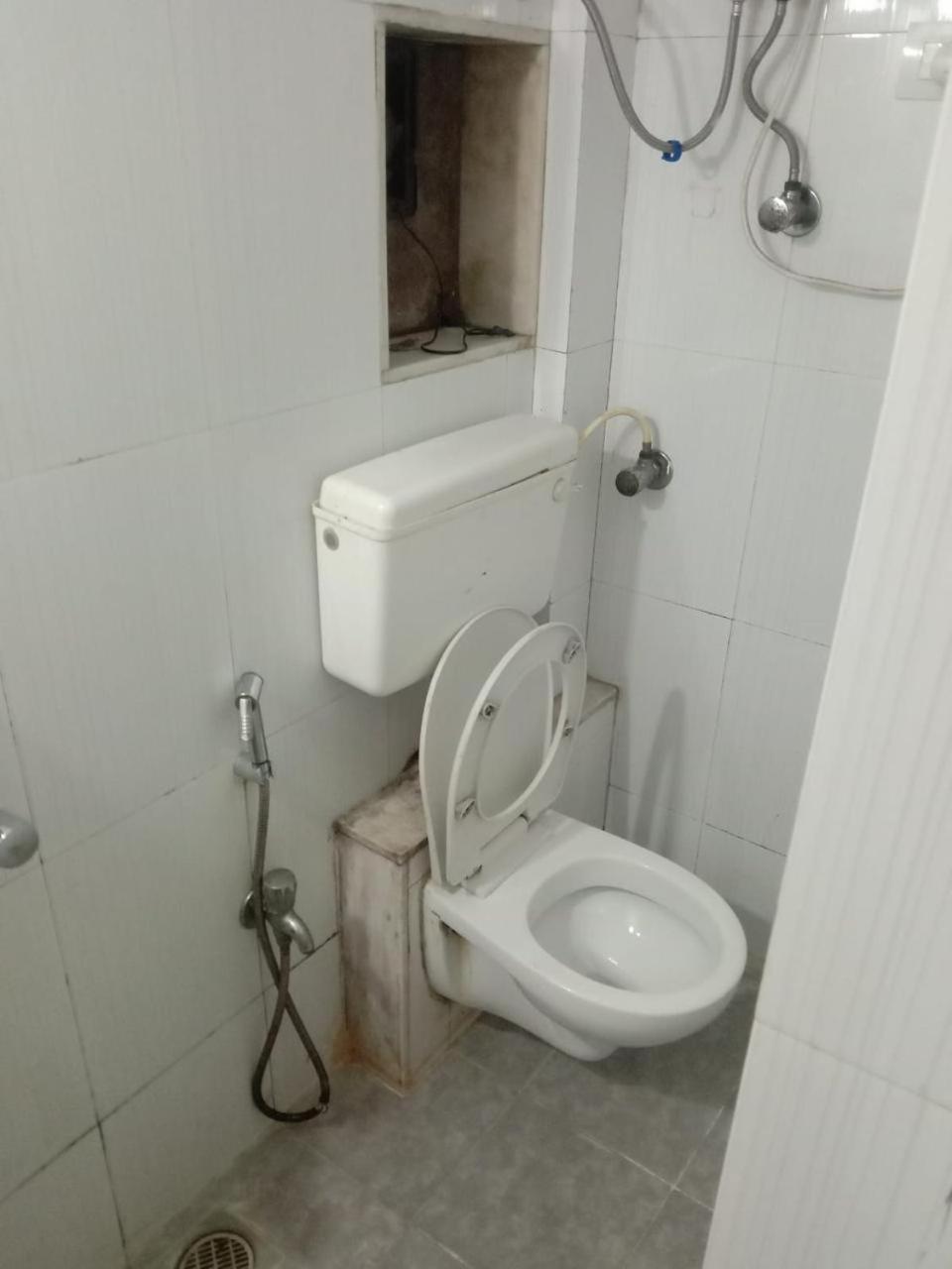 Srujan Sarai Service Apartment Mumbai Luaran gambar